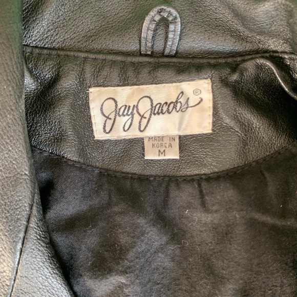 Sexy vintage black leather cropped motorcycle jacket. - Picture 4 of 5